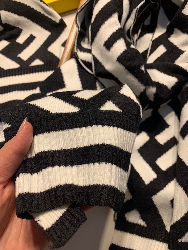 ブランドマフラー素材ディテール